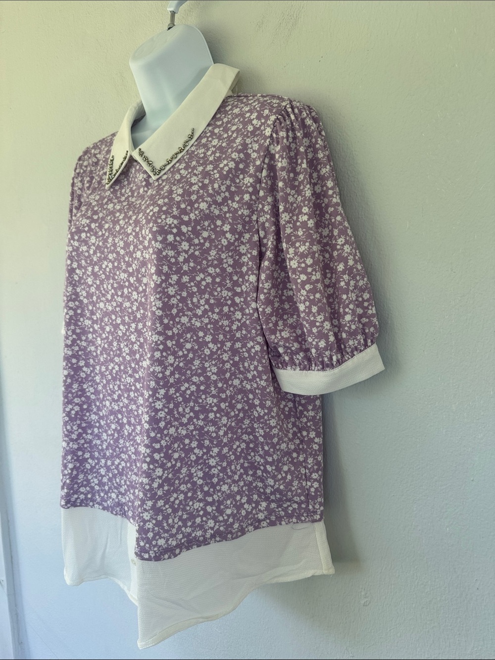 Faith & Joy light purple floral layered beaded collar blouse size large - Picture 7 of 10